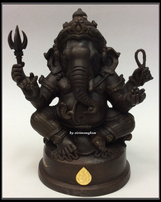 พระพิฆเนศ ปางนั่งบรมครู รุ่น 100 ปี กรมศิลปากร ขนาดบูชา หน้าตัก 4 นิ้วครึ่ง เนื้อโลหะผสม No.3045