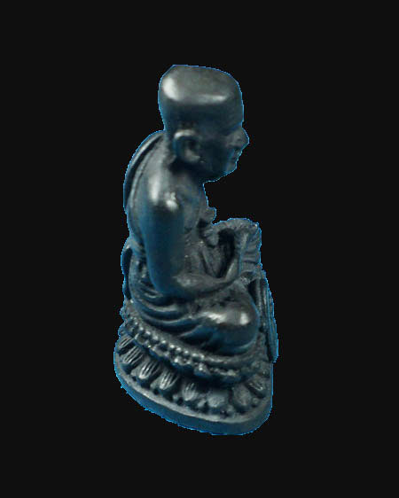 รูปหล่อ หลวงปู่ทวด วัดช้างให้  รุ่นเฉลิมพระเกรียติ เนื้อนวะโลหะ