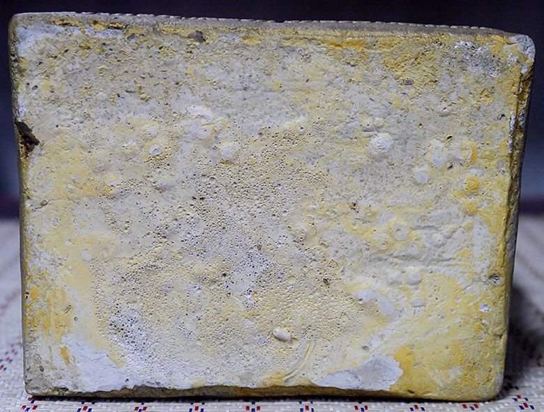 พระบูชา หลวงพ่อนาคปรก วัดสระกำแพงใหญ่  จ.ศรีษะเกษ เนื้อปูนทาทอง