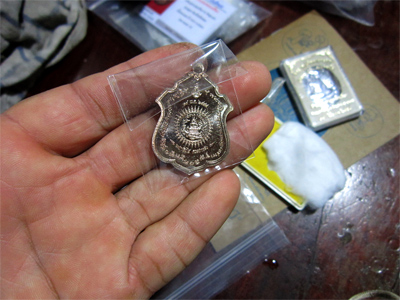 เหรียญกรมหลวงชุมพร( รุ่นแม่ทัพ )หลวงพ่อสาคร วัดหนองกรับ ระยอง 2555**เนื้อนวะ เลข 274 สวยสวยพร้อมกล่อ