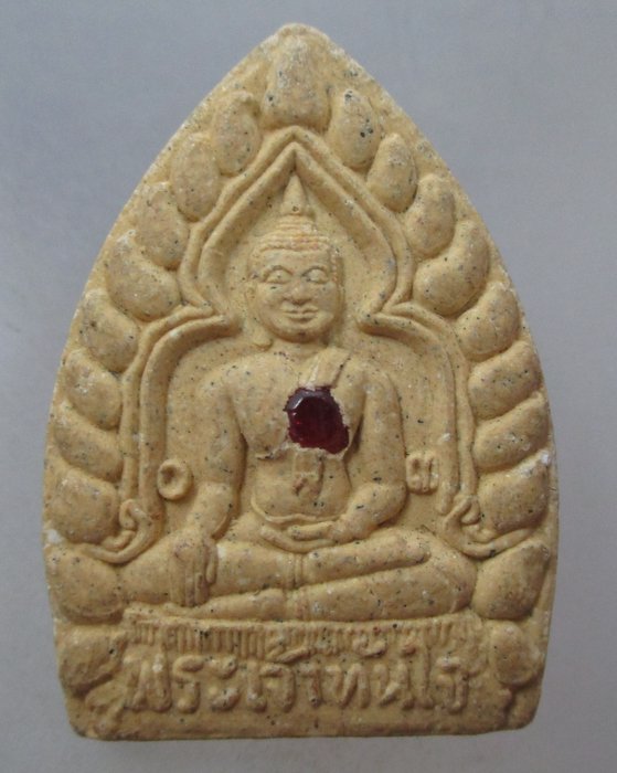 พระเนื้อผงเจ้าสัว..พระเจ้าทันใจ ยันหลังเทพทันใจ ฝังพลอย