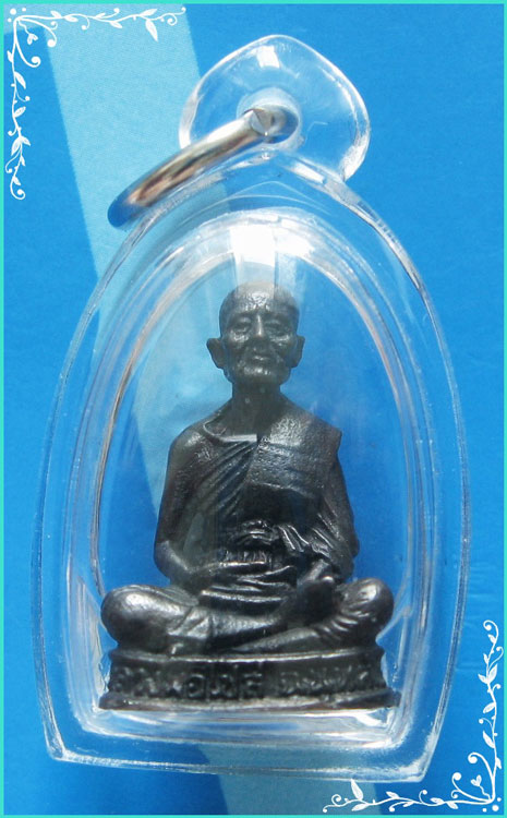 ...ลพ.ไปล่ วัดกำแพง พระรูปหล่อลอยองค์ เนื้อนวโลหะ ปี 34 พิธีใหญ่ๆ เลี่ยมสวยๆ ...