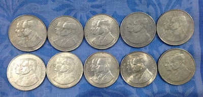 เหรียญ 5 บาทสมโภชย์ 200 ปี รัตนโกสินทร์ จำนวน 10 เหรียญ เคาะเดียว 