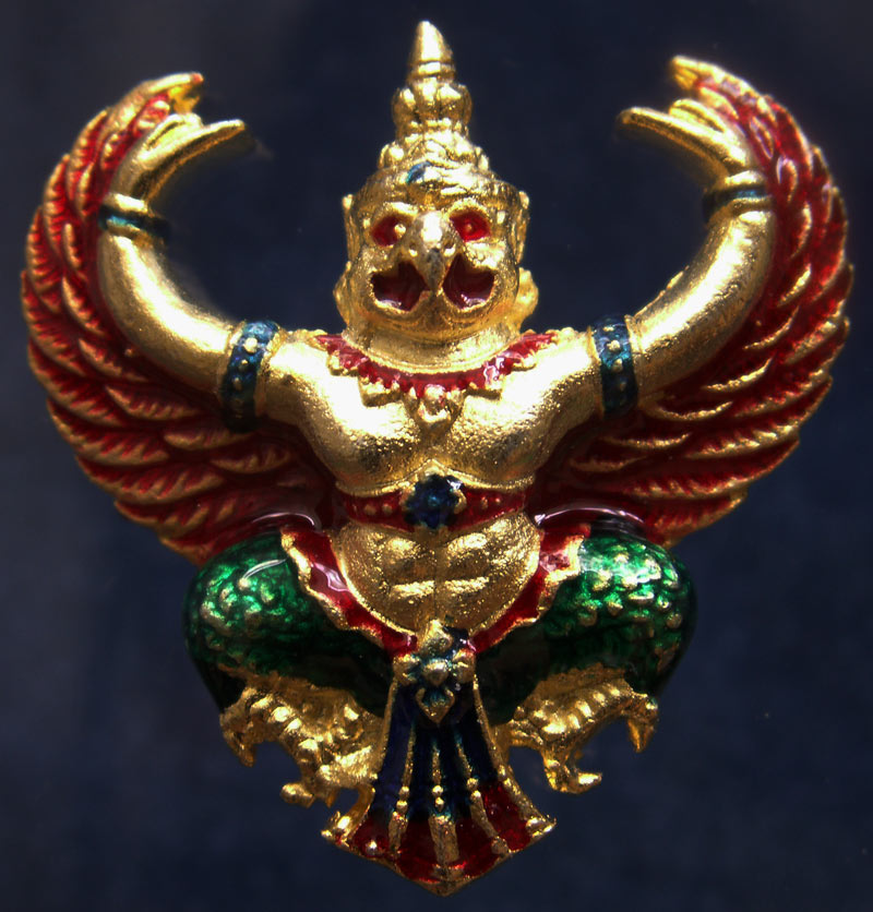 สวยดั่งทอง...พญาครุฑ เนื้อทองเหลืองกะไหล่ทองลงยา ขนาด 3.2 x 3.3 ซ.ม. (4)