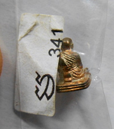 หลวงปู่ทวด เบตง3 พิมพ์จิ๋ว อยู่ในซีลเดิมๆ เคาะเดียวครับ