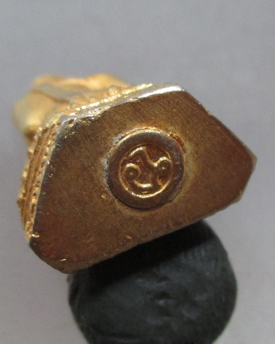 20 บาท รูปหล่อหลวงพ่อแดง วัดสิงห์ทอง