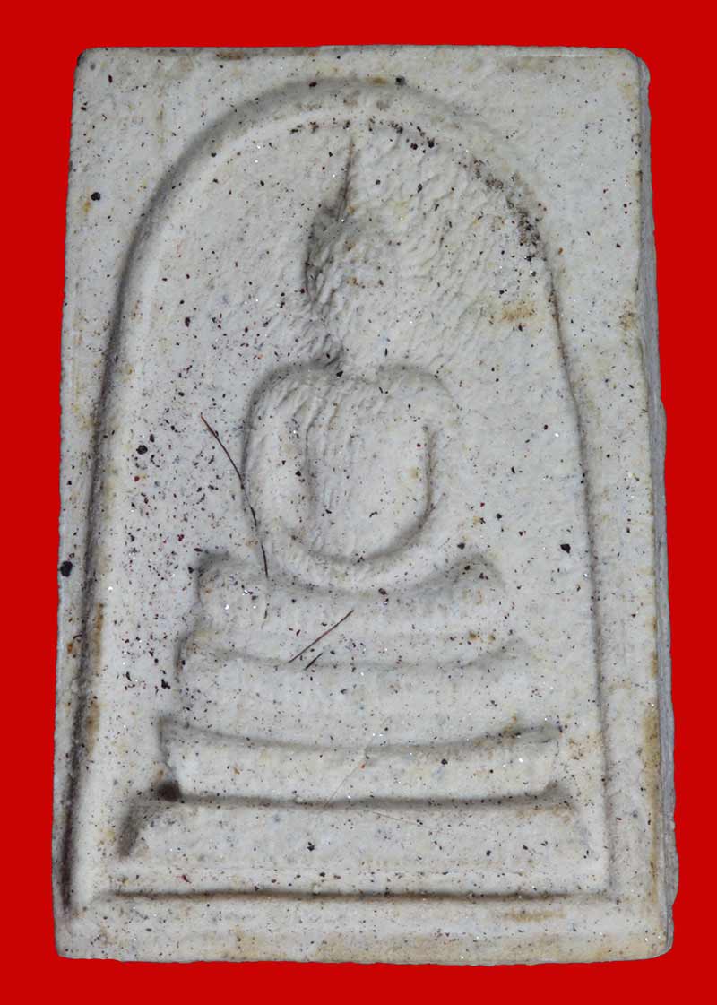 พระสมเด็จ ๙ มงคล(เนื้อขาวผสมเกศา) หลวงปู่เหรียญ วรลาโภ วัดอรัญญบรรพต จ.หนองคาย ปี ๒๕๔๐