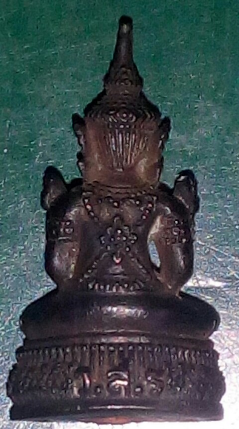 กริ่งพระแก้วมรกตครับ