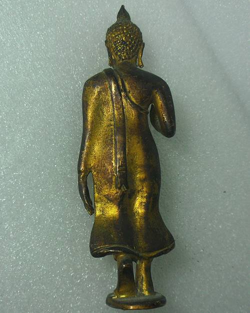 ไม่รู้ที่ ฐาน1นิ้ว สูง4นิ้ว เคาะเดียวแดง