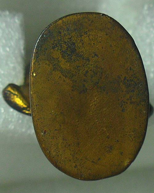 ไม่รู้ที่ ฐาน1นิ้ว สูง4นิ้ว เคาะเดียวแดง