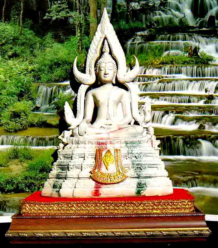 พระพุทธชินราช เนื้อเรซิ่นลายหินอ่อน พุทธลักษณะสวยงามมากค่ะ ขนาดหน้าตัก 5 นิ้ว ความสูง 12 นิ้ว ฐานกว้