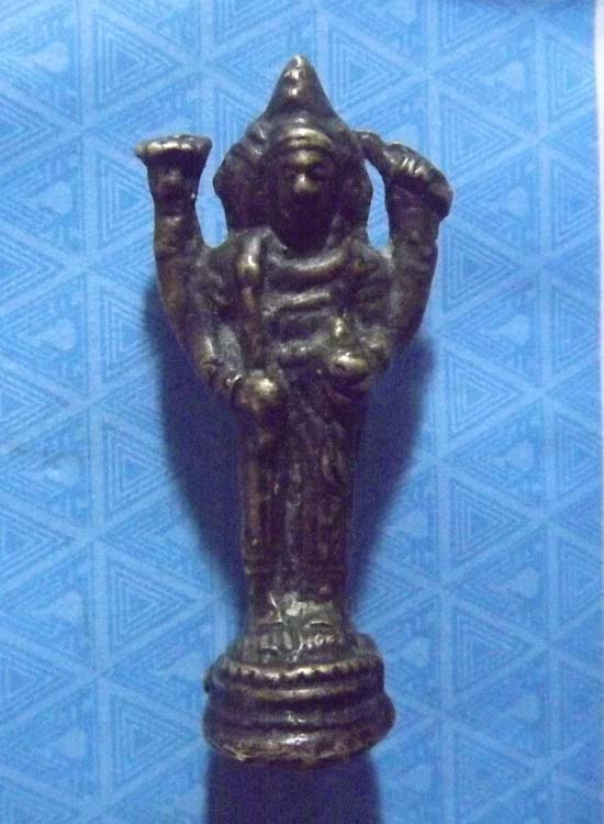 รูปหล่อพระตรีมูรติ โบสถ์พรามห์ วัดสุทัศน์ ปี 2495