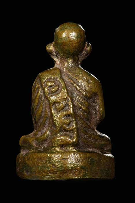 รูปหล่อหลวงพ่อแก้ว วัดช้างเผือก หลวงพ่อทบปลุกเสก ปี 2516 องค์นี้ผิวสวยเดิมๆ ครับ แชมป์เลยนะผมว่า...