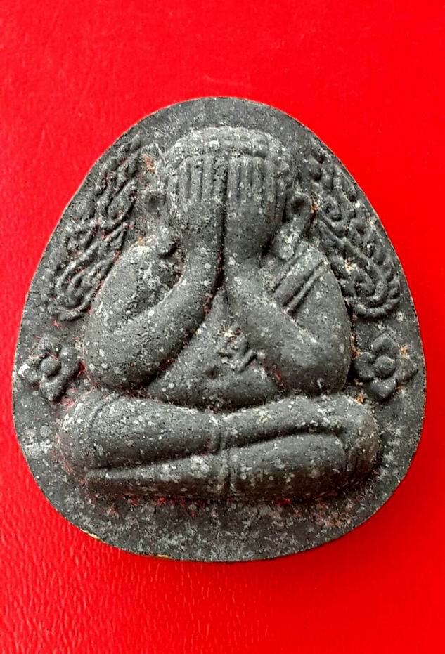 พระปิดตาหลวงปู่ทวด วัดช้างให้ จ.ปัตตานี ปี 2538 รุ่น มหาราช 5 ธันวา