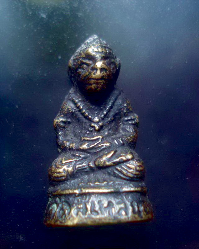 หนุมานหลวงปู่เม้า วัดสี่เหลี่ยม จ.บุรีรัมย์ 