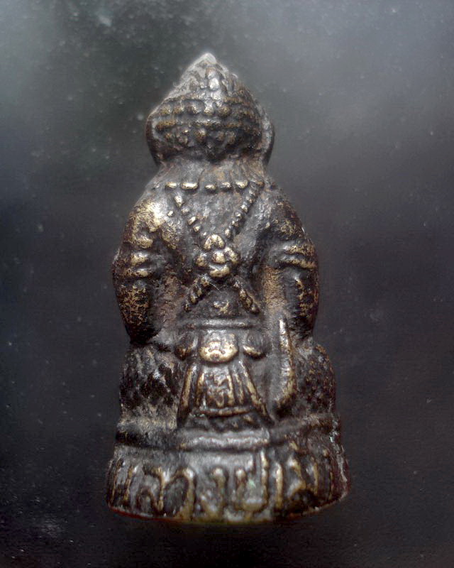 หนุมานหลวงปู่เม้า วัดสี่เหลี่ยม จ.บุรีรัมย์ 