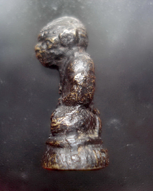 หนุมานหลวงปู่เม้า วัดสี่เหลี่ยม จ.บุรีรัมย์ 