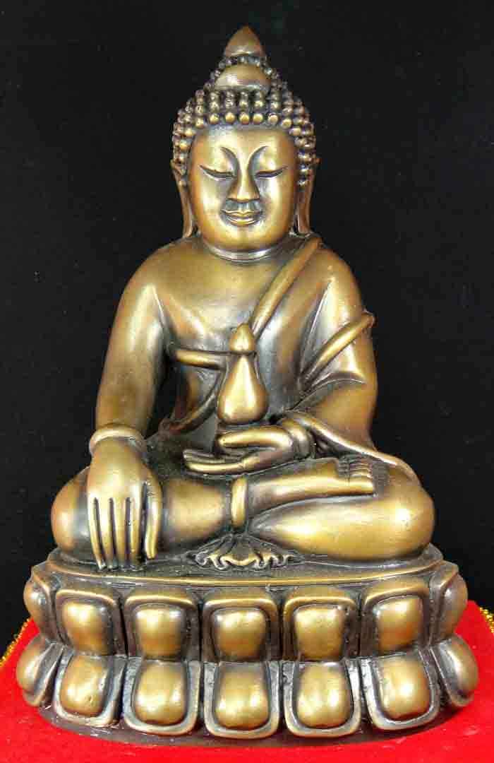 ***พระกริ่งบูชา*** เนื้อทองเหลืองรมมัน หน้าตัก 5 นิ้ว ฐานกว้าง 4 x 6 นิ้ว สูง 9 นิ้ว ใต้ฐานอุดแผ่นยั