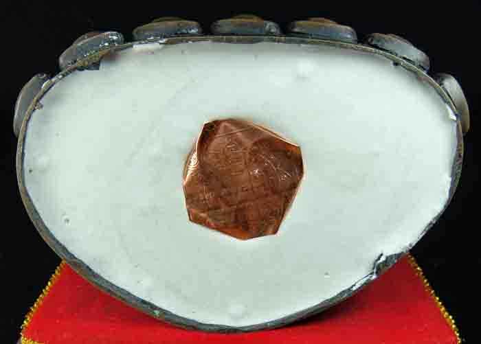 ***พระกริ่งบูชา*** เนื้อทองเหลืองรมมัน หน้าตัก 5 นิ้ว ฐานกว้าง 4 x 6 นิ้ว สูง 9 นิ้ว ใต้ฐานอุดแผ่นยั