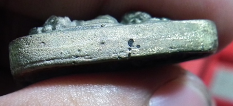 หลวงพ่อเพชรหลังอุ หล่อดินไทยเบ้าทุบ อุณาโลมแดง วัดนครชุม พิจิตร ปี47