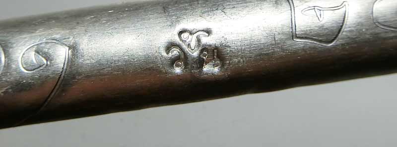 ตะกรุดจารมือยันต์มหาอุด เนื้ออลูมิเนียม ปี 2549 โค๊ด วชนกระโดด หลวงพ่อตัด วัดชายนา