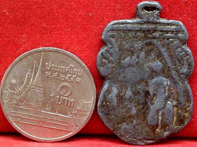 *เหรียญเสมาหล่อฯ เนื้อชิน วัดวิหารทอง ชัยนาท..ลป.ศุข วัดปากคลองฯ ร่วมเสก*