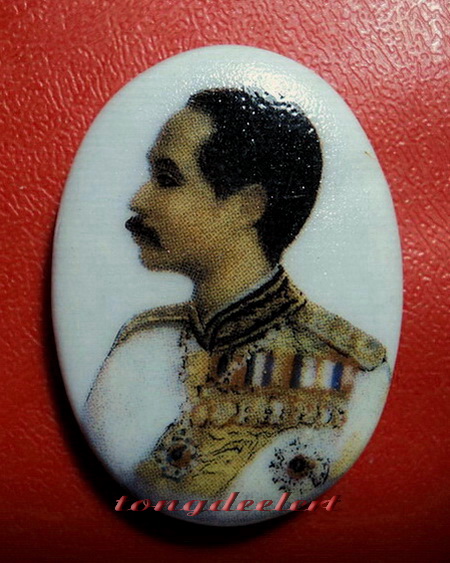 ล็อกเก็ต ร.5 หลวงพ่อเกษม เขมโก สำนักสุสานไตรลักษณ์ หลังติดแผ่นเงินตอกโค้ด สวยมากค่ะ