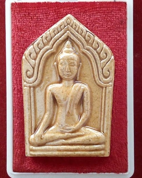 ขุนแผนเคลือบเหลืองรุ่นแรก ฝังตะกรุดทองคำ 3ดอก หลวงปู่ทิม วัดพระขาว ปี45 ตอกโค๊ตดอกจันด้านหลัง