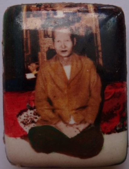 ล็อคเก็ตคุณแม่บุญเรือน อุดผงครูบากฤษดา วัดสันพระเจ้าแดง ปลุกเสก เคาะเดียว