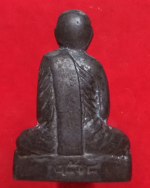 หลวงพ่อวิบูล รุ่นแรก เนื้อตะกั่ว ปี 2508 หายาก