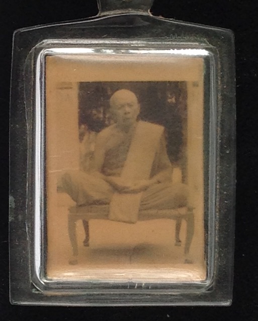 ภาพภ่ายซีเปียหลวงปู่ทิมพร้อมเส้นเกศา4เส้น