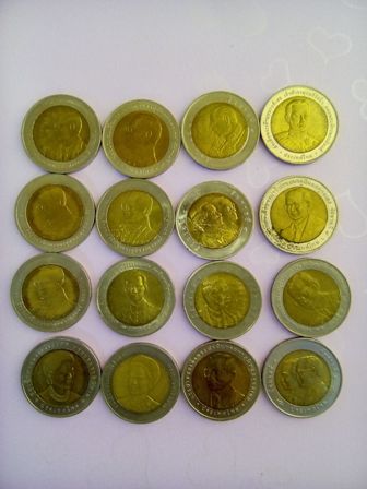 เหรียญ 10 บาท 16 เหรียญ แบบต่าง