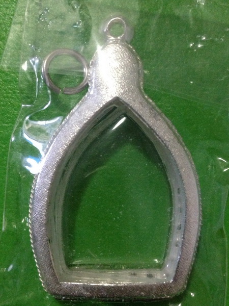 ตลับเงินฝังพลอย ใส่เจ้าสัว เคาะเดียวครับ