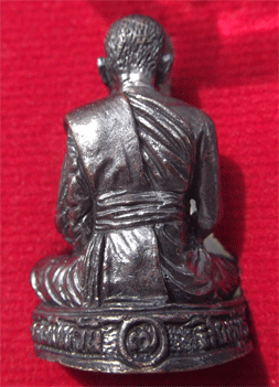 รูปหล่อหลวงพ่อจรัญ ฐิตธมโม วัดอัมพวัน เนื้อทองแดงรมดำ อุดกริ่งโค้ต จ