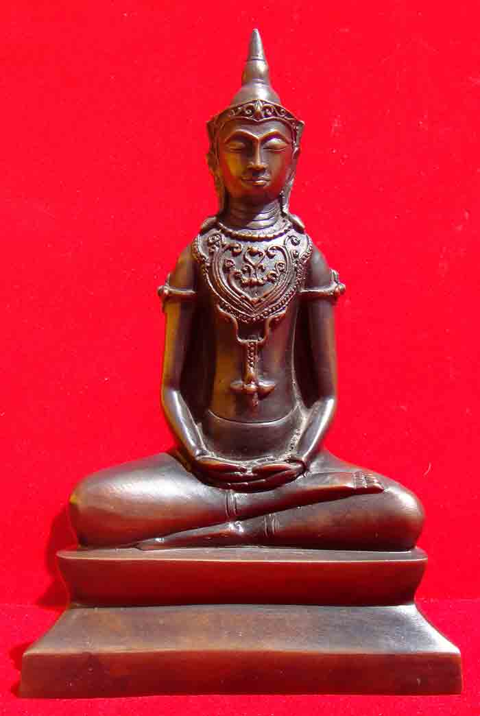 พระบูชาลพบุรีทรงเครื่อง พุทธศิลปสวยงามย้อนยุค เนื้อทองเหลืองผิวมันปู หนาตัก 4.5 นิ้วสูง 9 นิ้ว ฐาน 6