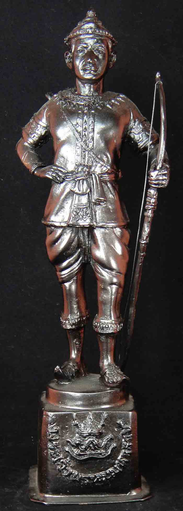 พระเจ้าพรหมมหาราช สิ่งศักดิ์สิทธิ์ประจำเมืองแม่สาย ขนาดความสูง 12.5 นิ้ว ฐาน 3 x 3 นิ้ว เนื้อทองเหลื