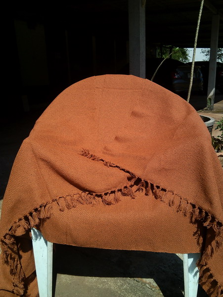 ผ้าตุ้ม ผ้าคุมไหล่ สำหรับพ่อแม่ครูอาจารย์ ราคาต่อผืน 380 บาท ( เคาะเดียว )