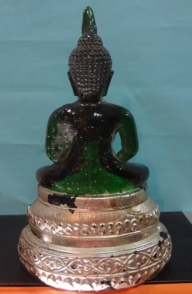  พระแก้วมรกต พิธี25ศตวรรษ เนื้อแก้วสีเขียวหน้าตัก 5 นิ้ว 