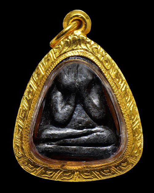 พระปิดตาข้าวตอกแตก หลวงปู่โต๊ะ วัดประดู่ฉิมพลี กทม.2519 เนื้อตะกั่ว หลังตอกโค้ด+เลี่ยมทอง+บัตรรับรอง