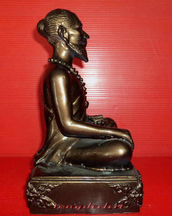 รูปหล่อบูชาหมอชีวกโกมารภัจจ์  บูชาไว้ให้ห่างไกลโรคภัยค่ะ 