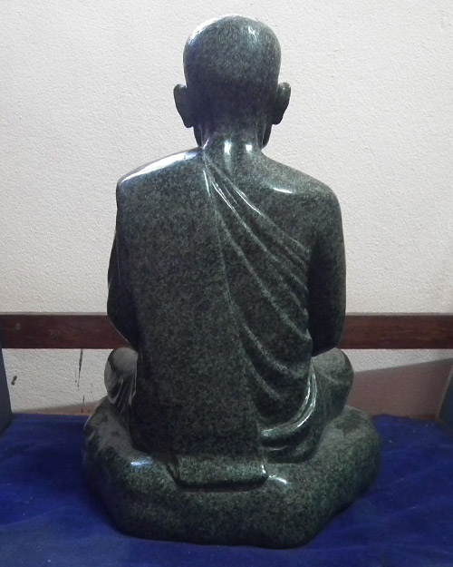 พระบูชาหินหยกหลวงปู่ฟัก  วัดเขาน้อยสามผาน พิมพ์ท่านพ่อลี