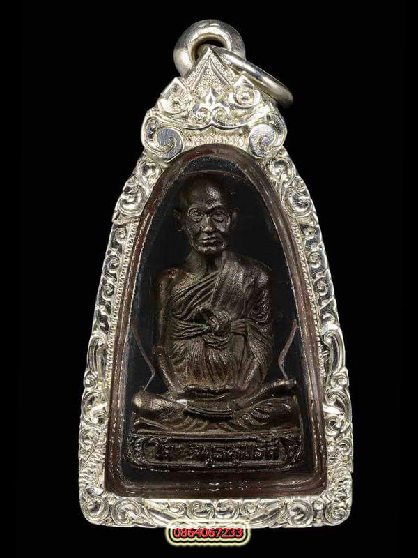 รูปหล่อลอยองค์ สมเด็จพุฒาจารย์โต รุ่นมงคลเกษม 60 พรรษา