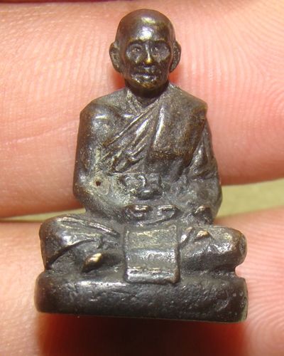 หลวงปู่เทียม 