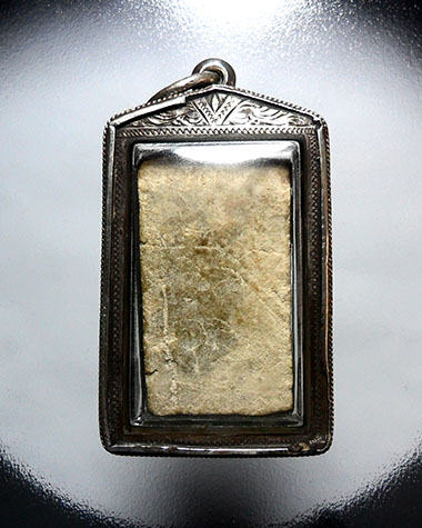 พระสมเด็จ กรุวัดบึงพระยาสุเรนทร์ กทม. พิมพ์ฐานแซม เลี่ยมกรอบ เงินเก่า