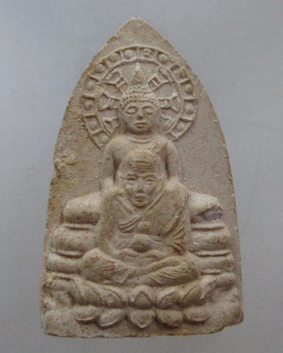 20 บาท ผงพุทธซ้อน (พระพุทธ หลวงปู่ทวด) มูลนิธิโพธิจิตพุทธวงศ์ (มวลสารศักดิ์สิทธิ์มากมาย)