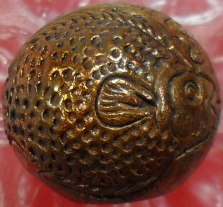 ลูกอมปลาตะเพียร ไตรมาสพิเศษ อุดผงพรายกุมาร ตะกรุด หลวงพ่อสาครครับ ลองชมดูครับ