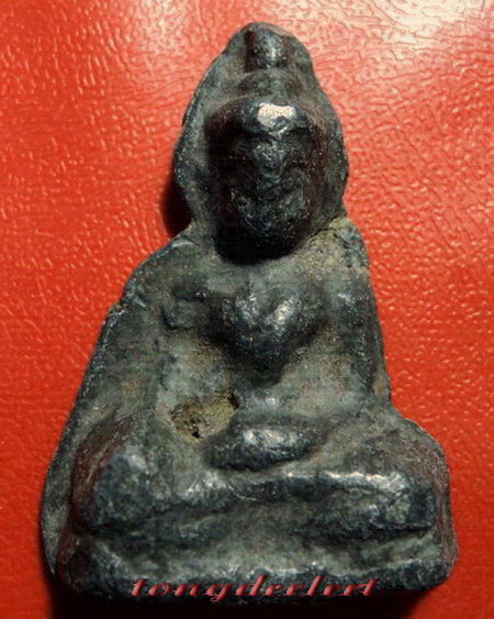 ยอดขุนพลแห่งลุ่มน้ำแม่กลอง พระท่ากระดานเนื้อตะกั่วสนิมแดง กรุท่าเสา จ.กาญจนบุรีค่ะ