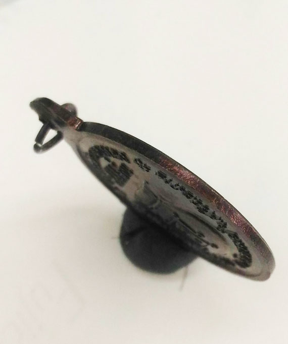 เคาะเดียว เหรียญหมุนเงินหมุนทอง หลวงปู่หมุน ปี42 บล็อกบางประคำ18เม็ด ไหล่ไม่ผดนิยม ผิวรุ้งปรอทเดิม