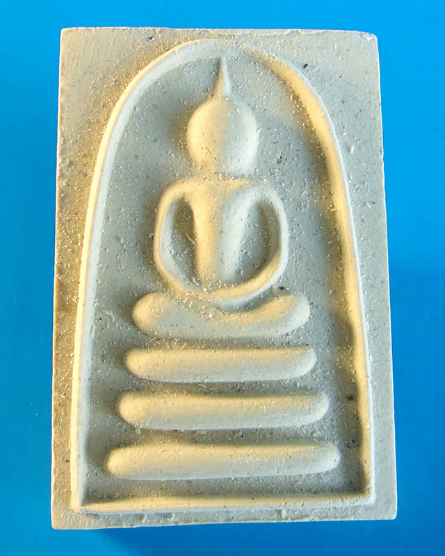 ฿..เบาๆ..฿สมเด็จหลวงพ่อแพ วัดพิกุลทอง จ.สิงห์บุรี ด้านหลังรูปหลวงพ่อหันข้าง