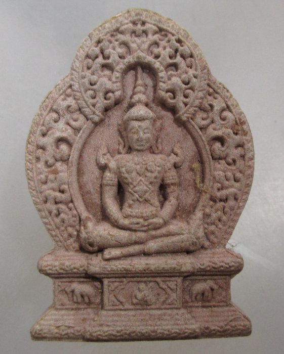 สมเด็จองค์ปฐมบรมจักรพรรดิ พระทันตธาตุ ภูฏาน